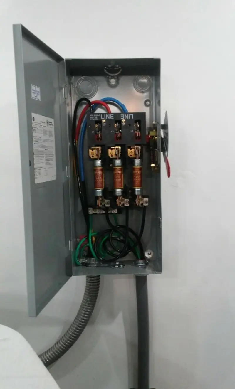 Three-phase disconnect switch installed for Electrical Wiring & Rewiring in Fairfield Glade